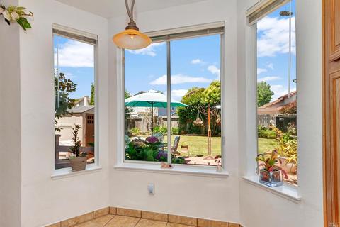 419 Avalon Cir, Vallejo, CA 94589 photo 11