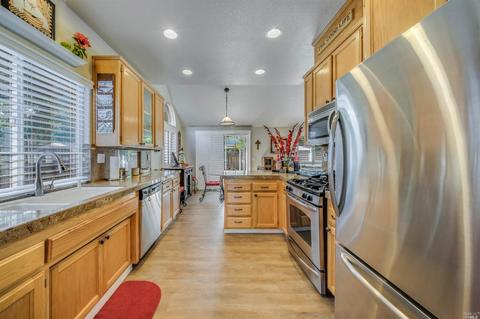 9215 Magnolia Way, Windsor, CA 95492 photo 6