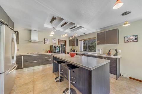 5850 Leona Ct, Windsor, CA 95492 photo 3