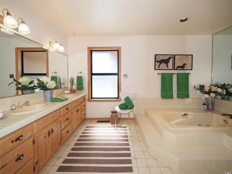 23550 Vineyard Rd, Geyserville, CA 95441 photo 24