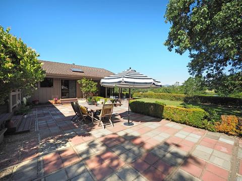 23550 Vineyard Rd, Geyserville, CA 95441 photo 4