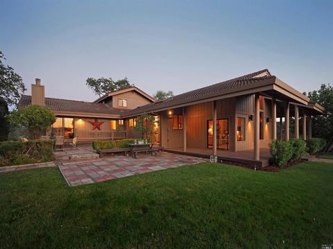 23550 Vineyard Rd, Geyserville, CA 95441 photo 3