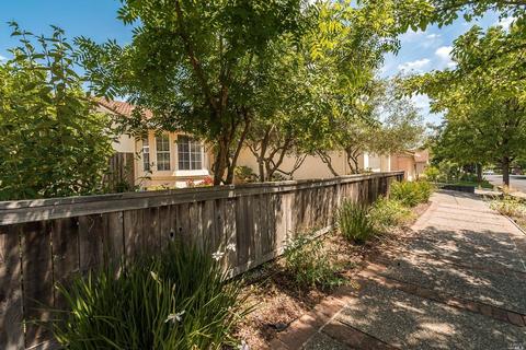274 Cayetano Dr, Windsor, CA 95492 photo 3