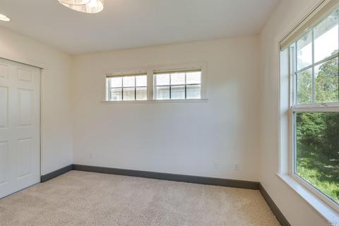 949 Martin Cir, Petaluma, CA 94952 photo 25