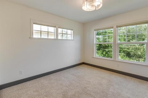 949 Martin Cir, Petaluma, CA 94952 photo 24