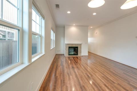 949 Martin Cir, Petaluma, CA 94952 photo 10