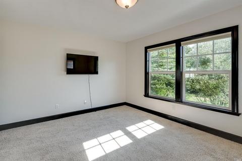 949 Martin Cir, Petaluma, CA 94952 photo 21