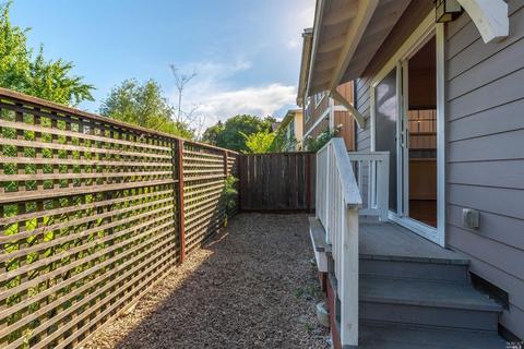 949 Martin Cir, Petaluma, CA 94952 photo 28