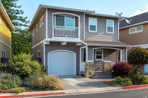 949 Martin Cir, Petaluma, CA 94952 photo 3