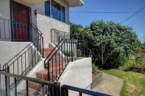 174 Baxter St, Vallejo, CA 94590 photo 2