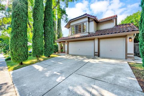837 Wethersfield Dr, Vacaville, CA 95688 photo 3