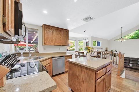 837 Wethersfield Dr, Vacaville, CA 95688 photo 13