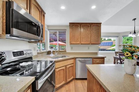 837 Wethersfield Dr, Vacaville, CA 95688 photo 16