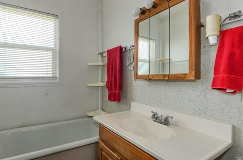 626 Monterey St, Vallejo, CA 94590 photo 15