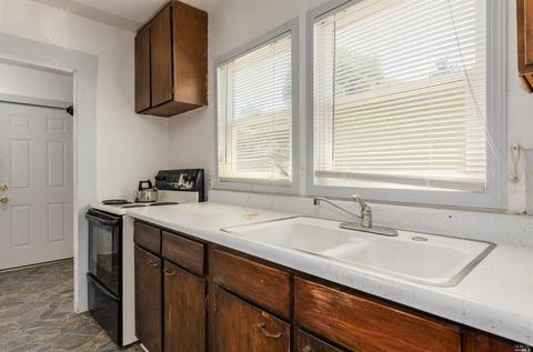 626 Monterey St, Vallejo, CA 94590 photo 9