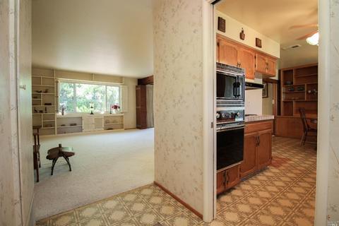 1712 Hemlock St, Fairfield, CA 94533 photo 5