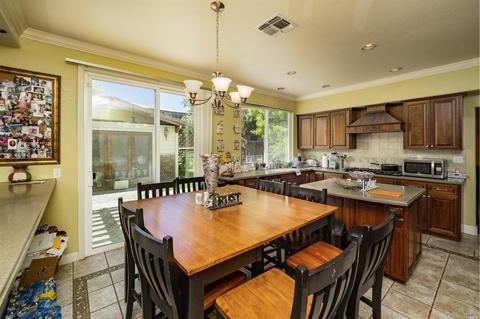 2266 Palmer Cir, Fairfield, CA 94534 photo 12