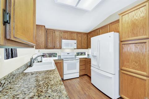 260 Bartlett Ln, Vacaville, CA 95687 photo 11