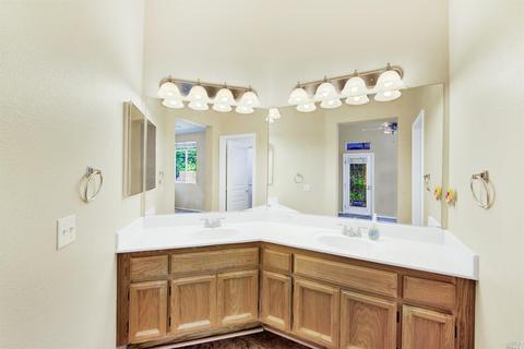 260 Bartlett Ln, Vacaville, CA 95687 photo 17