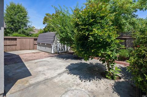 863 Ella Fitzgerald Ct, Windsor, CA 95492 photo 15