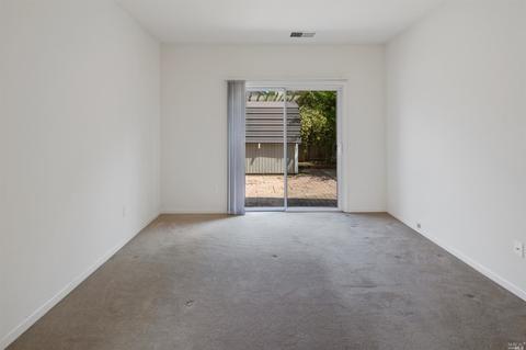 863 Ella Fitzgerald Ct, Windsor, CA 95492 photo 9