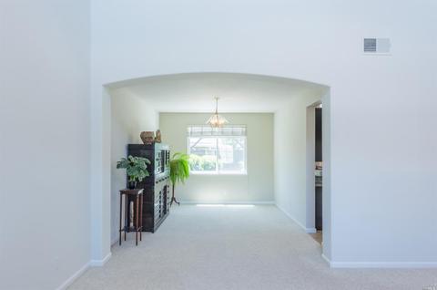 521 Ruby Dr, Vacaville, CA 95687 photo 5