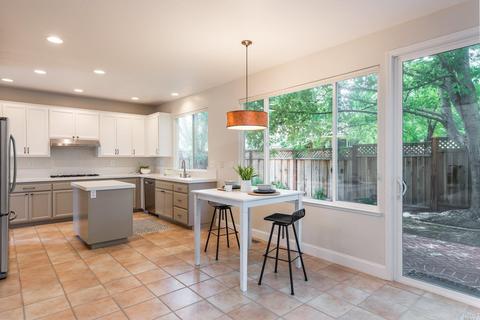 9560 Ashley Dr, Windsor, CA 95492 photo 16