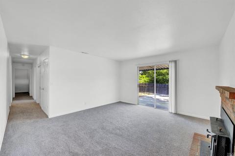 318 Springvalley Dr, Vacaville, CA 95687 photo 12