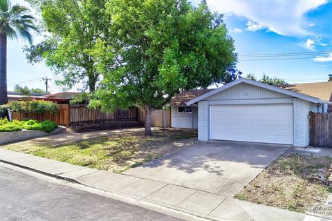 318 Springvalley Dr, Vacaville, CA 95687 photo 4