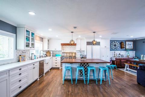 620 Skyline Dr, Vallejo, CA 94591 photo 3