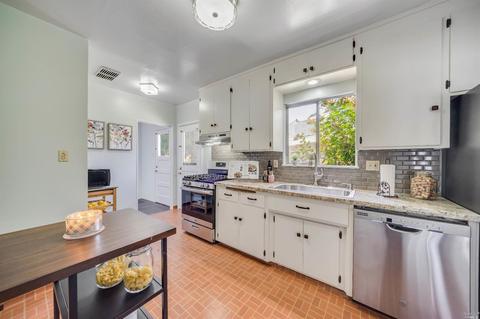 919 El Dorado St, Vallejo, CA 94590 photo 12