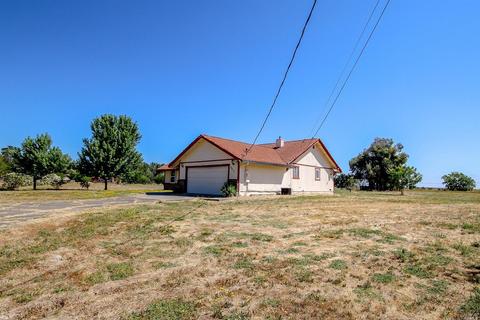 8410 Kobert Ct, Winters, CA 95694 photo 3