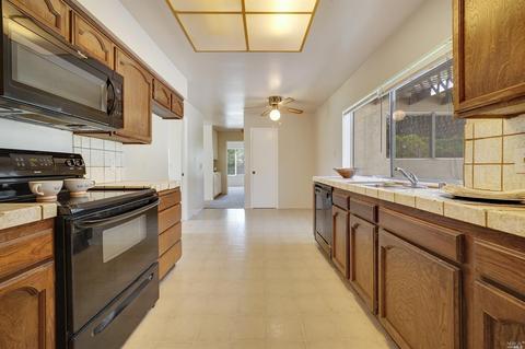 3202 Pelham Ct, Fairfield, CA 94534 photo 11
