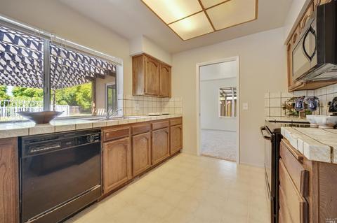 3202 Pelham Ct, Fairfield, CA 94534 photo 10
