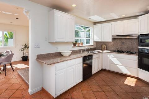 105 Montego Ky, Novato, CA 94949 photo 9