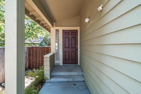 21 Greenleaf Ln, Cotati, CA 94931 photo 3