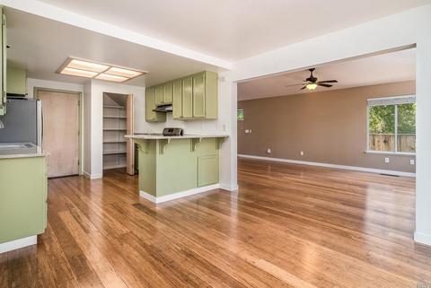 21 Greenleaf Ln, Cotati, CA 94931 photo 8