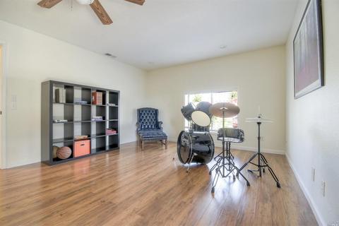 8585 Wren Dr, Cotati, CA 94931 photo 17