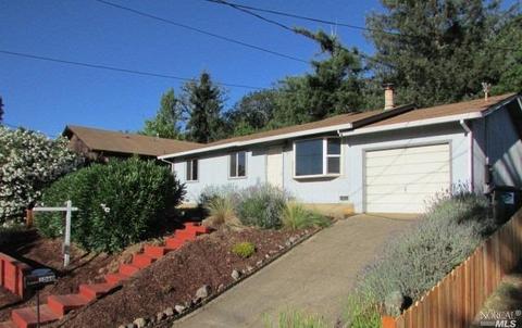 1060 Helen Ave W, Ukiah, CA 95482 photo 1