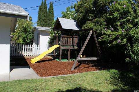 620 W H St, Dixon, CA 95620 photo 20