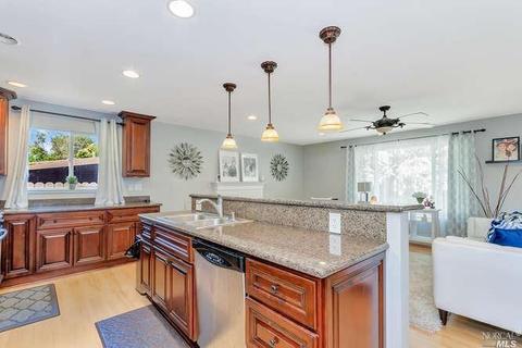 218 University Ave, Vallejo, CA 94591 photo 12