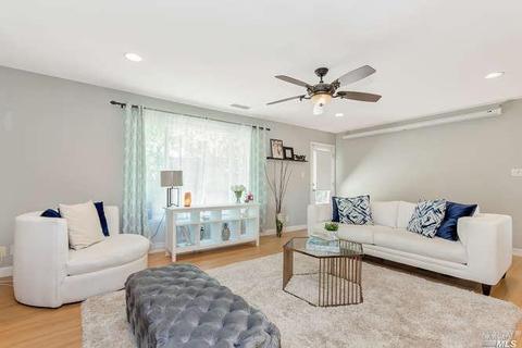 218 University Ave, Vallejo, CA 94591 photo 4