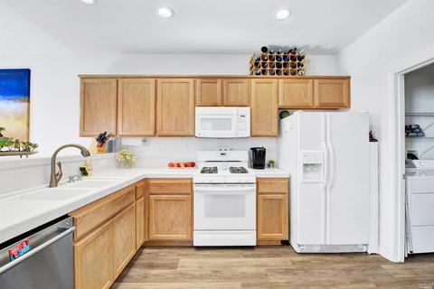 2581 Rowe Dr, Fairfield, CA 94533 photo 12