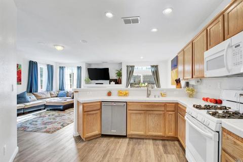 2581 Rowe Dr, Fairfield, CA 94533 photo 13