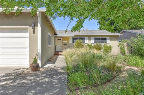 3770 Dover St, Napa, CA 94558 photo 1