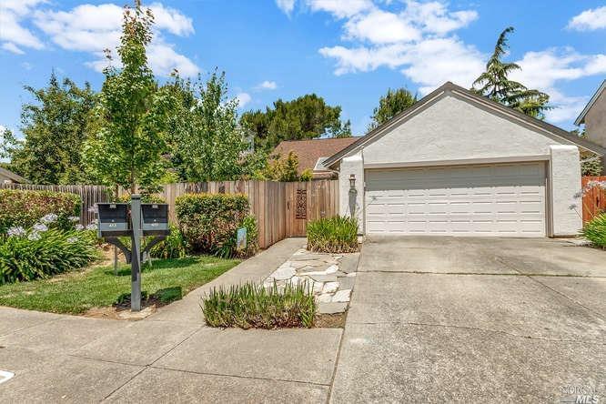  455 Greenbrier Ct, Benicia, CA 94510 photo 1