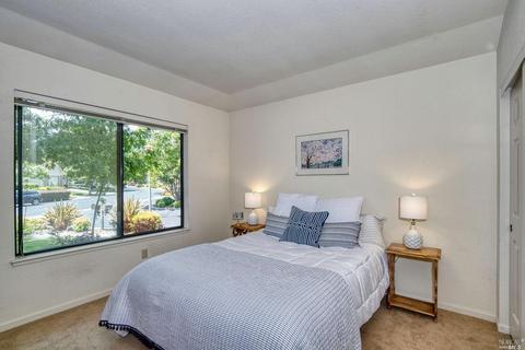 412 Troon Dr, Napa, CA 94558 photo 17