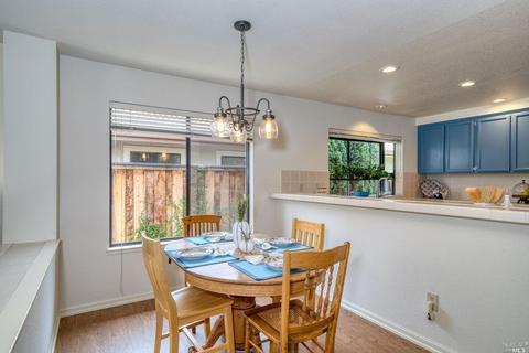412 Troon Dr, Napa, CA 94558 photo 11