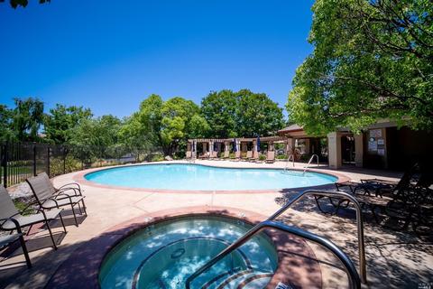 412 Troon Dr, Napa, CA 94558 photo 34
