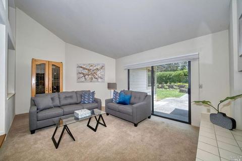 412 Troon Dr, Napa, CA 94558 photo 6